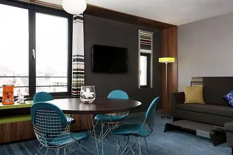 Hotel Aloft Brussels Schuman