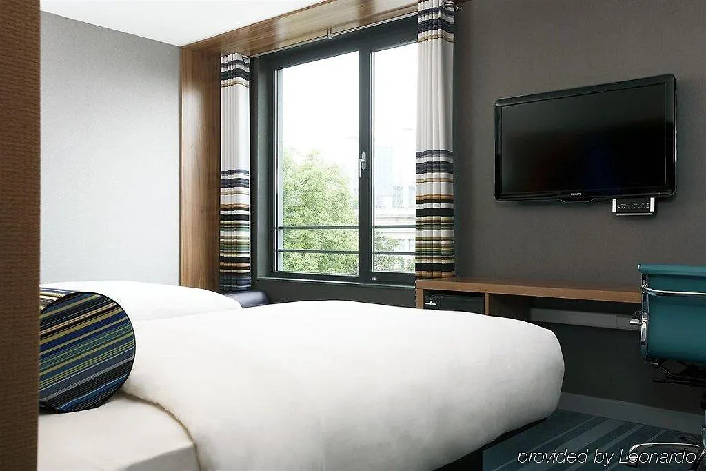 Hotel Aloft Brussels Schuman