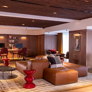 4* Hotell L-avenue